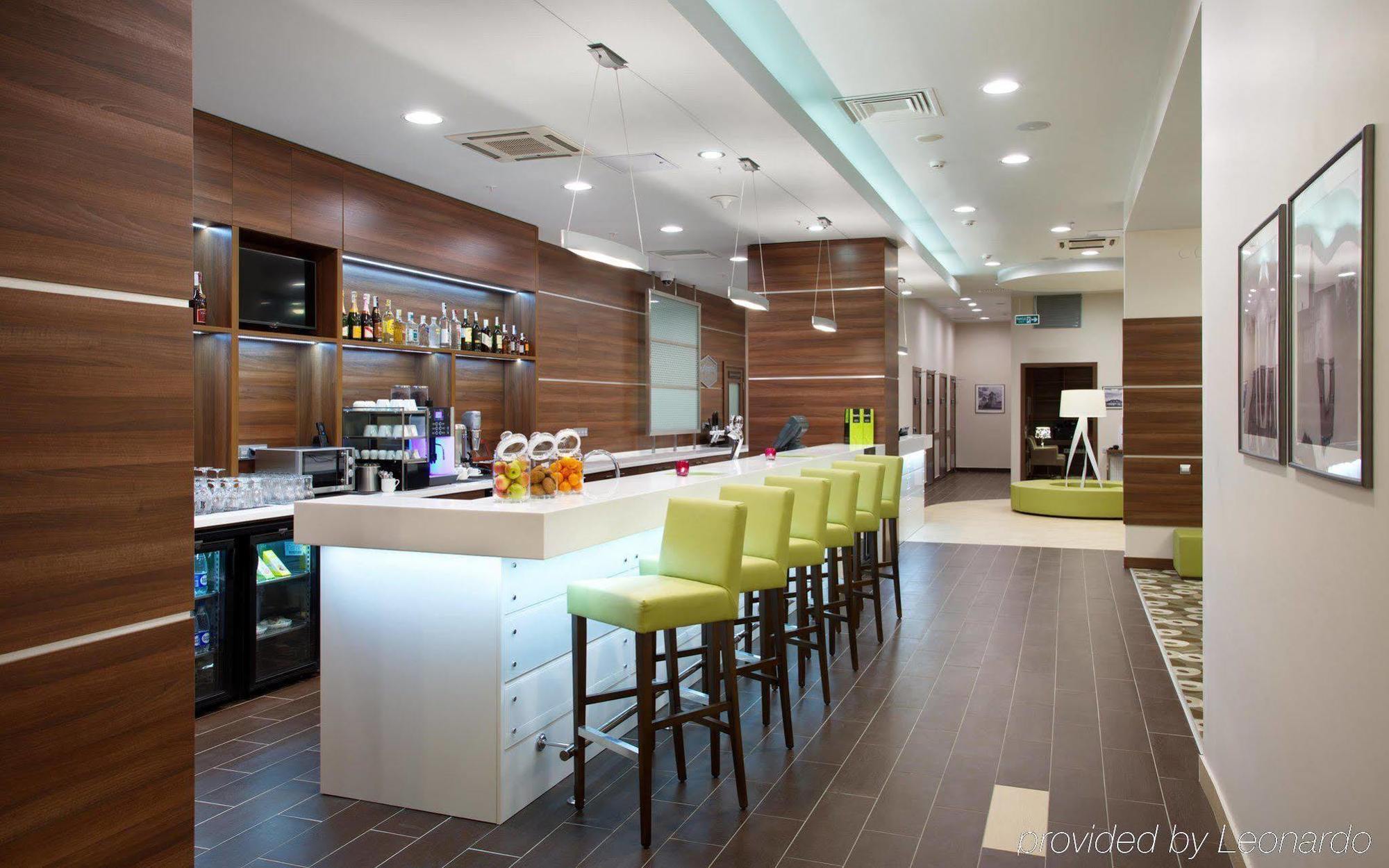 Hampton By Hilton Minsk City Centre Exterior foto