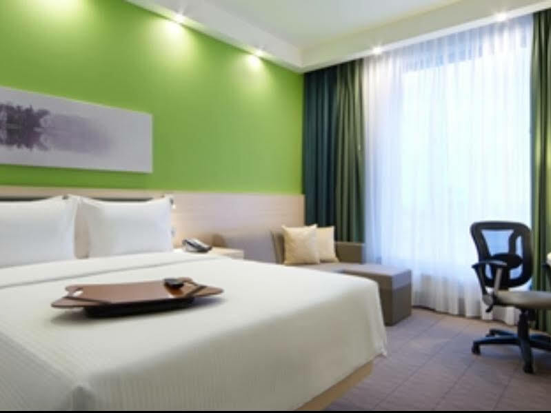 Hampton By Hilton Minsk City Centre Exterior foto